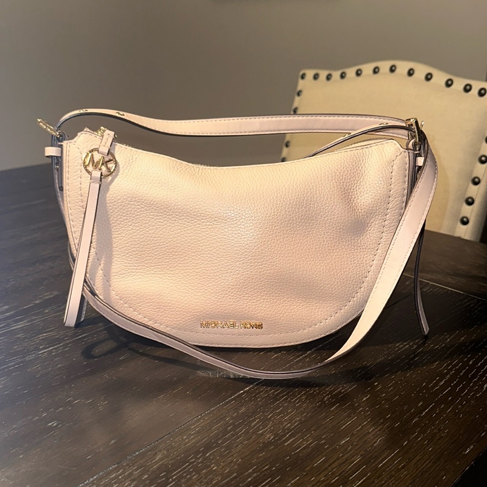 Michael Kors Camden Medium Powder Blush Pebbled Leather Messenger Bag